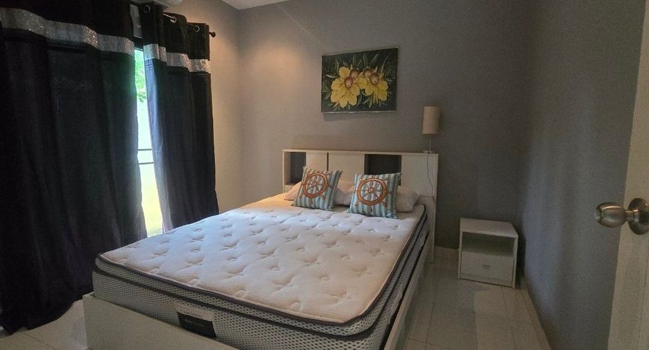 For rent and for sale 3 bed townhouse in Mueang Rayong, Rayong
