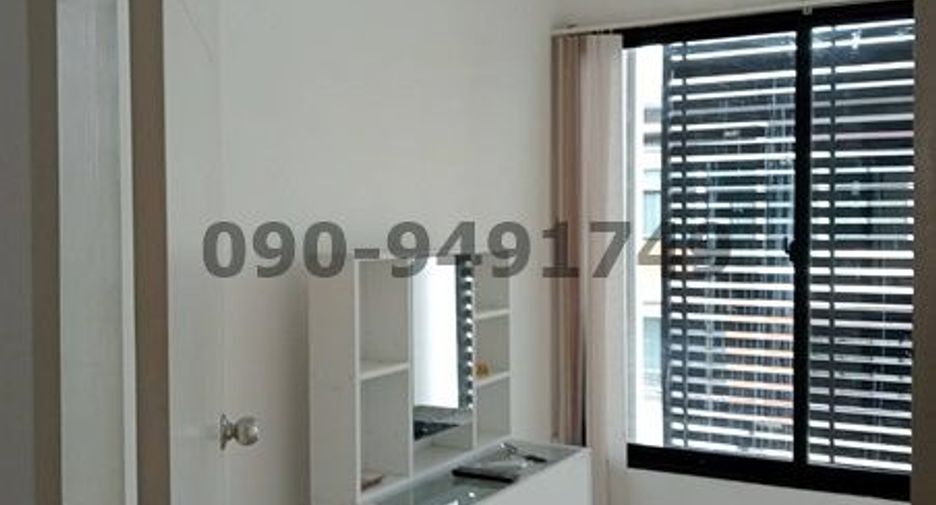 For rent 3 bedrooms townhouse in Bang Khae, Bangkok