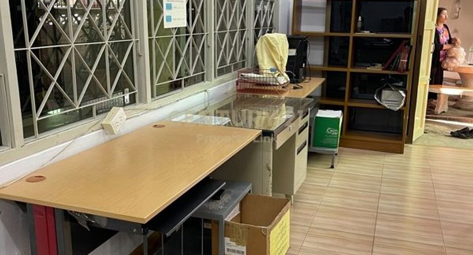 For rent 1 bed house in Bang Kapi, Bangkok