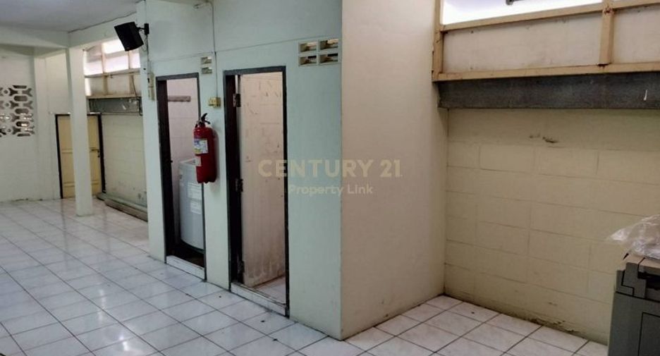 For rent 1 bed house in Bang Kapi, Bangkok