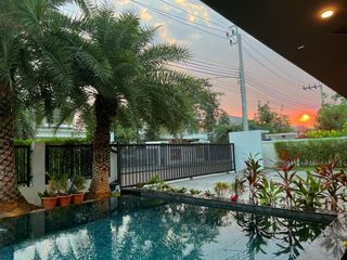 出租 和 出售 5 卧室 独立屋 在 Lat Krabang, 曼谷