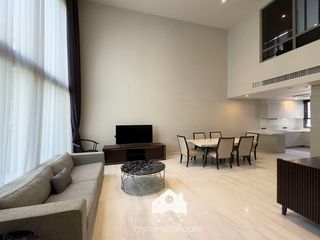 For rent 4 bed townhouse in Watthana, Bangkok