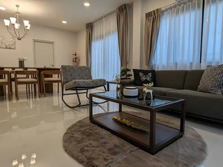 Аренда 4 спальни дом в Bang Phli, Самутпракан