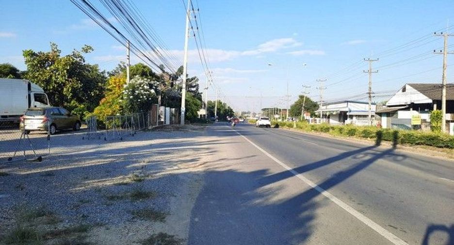 ขาย 8 ห้องนอน พื้นที่ค้าปลีก ใน สันป่าตอง, เชียงใหม่