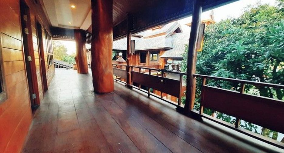 ขาย 8 ห้องนอน พื้นที่ค้าปลีก ใน สันป่าตอง, เชียงใหม่
