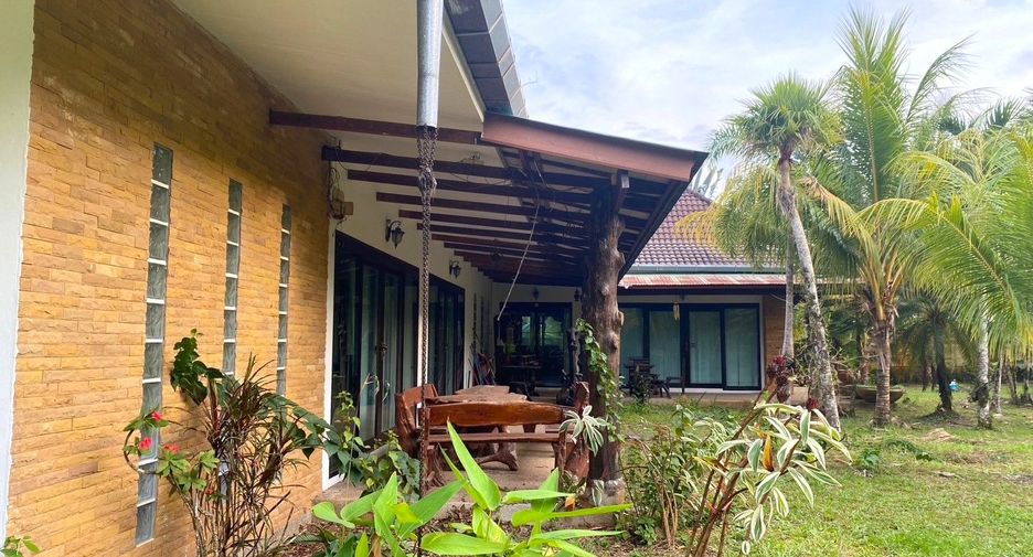 For sale 3 Beds villa in Takua Pa, Phang Nga