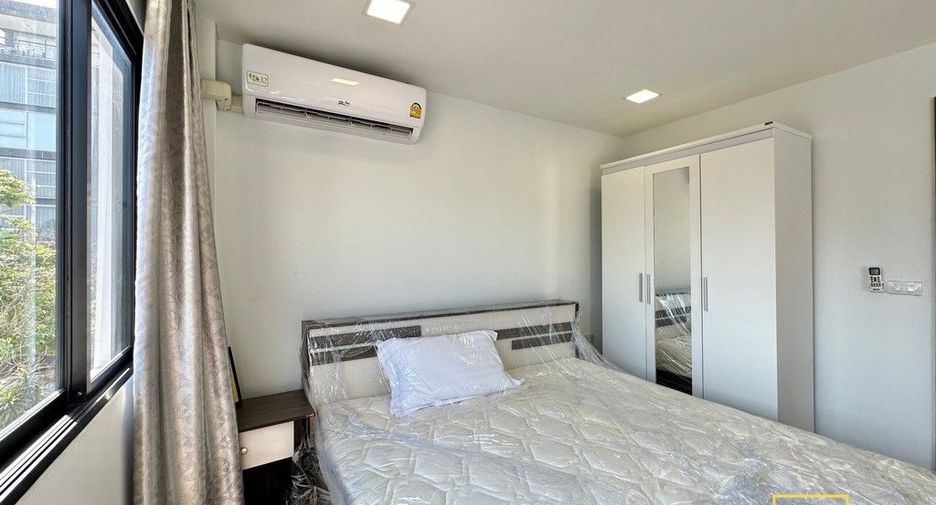 Haus zur Miete mit 3 Zimmer in Watthana, Bangkok