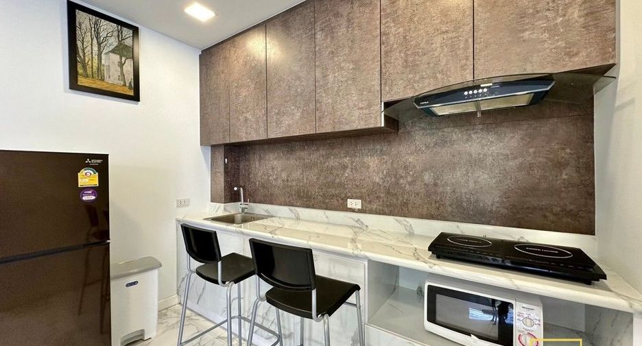 Haus zur Miete mit 3 Zimmer in Watthana, Bangkok