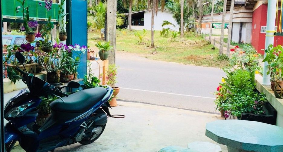For sale 2 Beds villa in Mueang Chumphon, Chumphon