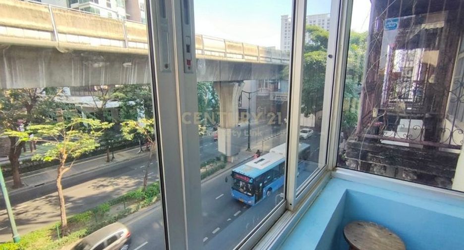 For sale retail Space in Phaya Thai, Bangkok