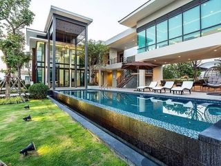 Casa en alquiler y en venta de 4 habitaciones en Bang Bon, Bangkok
