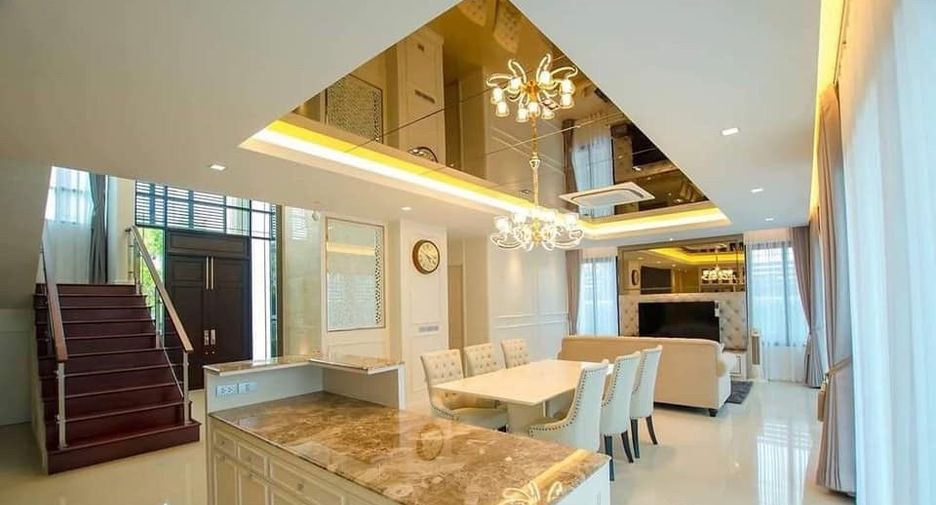 Casa en alquiler y en venta de 4 habitaciones en Bang Bon, Bangkok