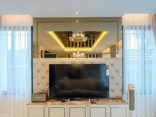 Casa en alquiler y en venta de 4 habitaciones en Bang Bon, Bangkok