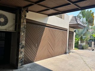 出租 4 卧室 独立屋 在 Watthana, 曼谷