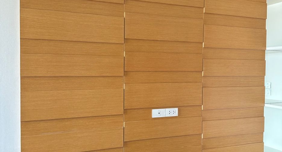 For sale 2 bedrooms condo in Bang Kapi, Bangkok