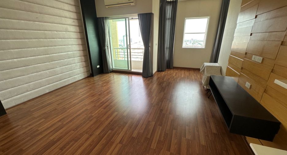For sale 2 bedrooms condo in Bang Kapi, Bangkok