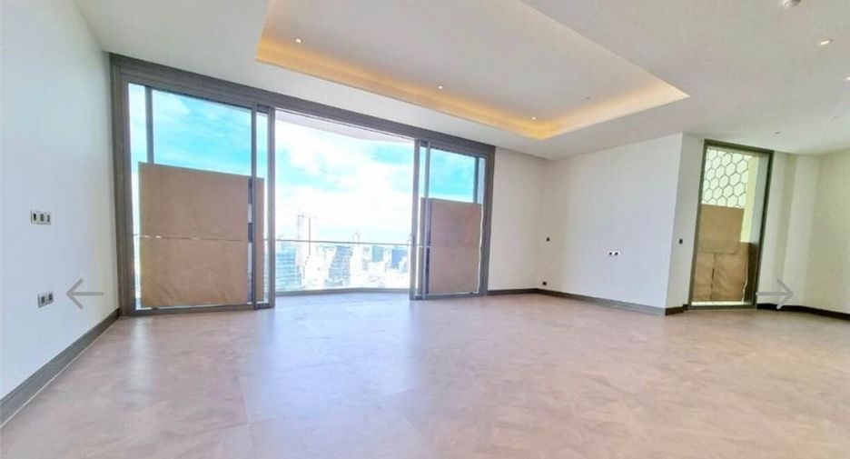 For rent 3 bed condo in Khlong San, Bangkok