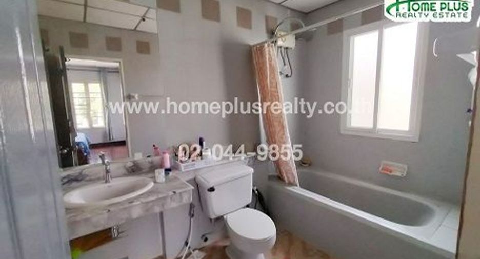 For sale 3 bedrooms townhouse in Lam Luk Ka, Pathum Thani