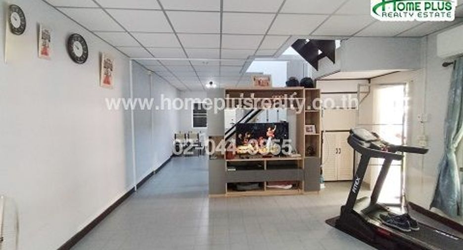For sale 3 bedrooms townhouse in Lam Luk Ka, Pathum Thani