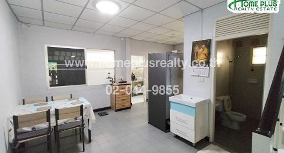 For sale 3 bedrooms townhouse in Lam Luk Ka, Pathum Thani