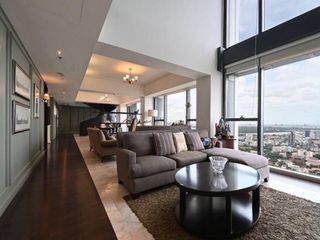 For rent 4 bedrooms condo in Sathon, Bangkok