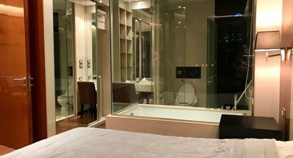 À louer et à vendre 1 chambre condo à Khlong Toei, Bangkok