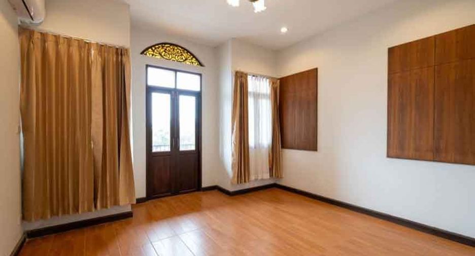 Local comercial en alquiler de 16 habitaciones en Hang Dong, Chiang Mai