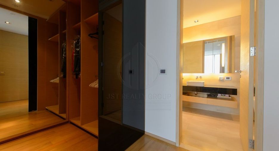 Wohnung zum Kauf mit 2 Zimmer in Sathon, Bangkok