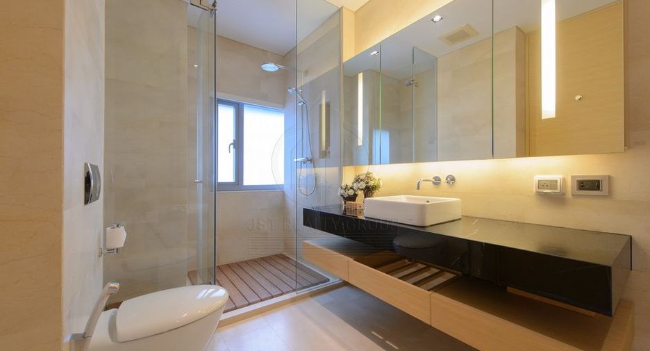 Wohnung zum Kauf mit 2 Zimmer in Sathon, Bangkok