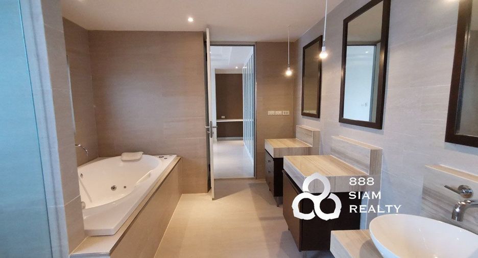 For sale 2 bedrooms condo in Yan Nawa, Bangkok