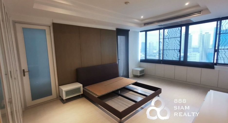For sale 2 bedrooms condo in Yan Nawa, Bangkok