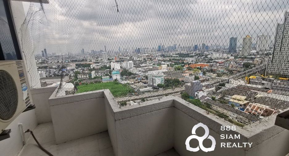 For sale 2 bedrooms condo in Yan Nawa, Bangkok