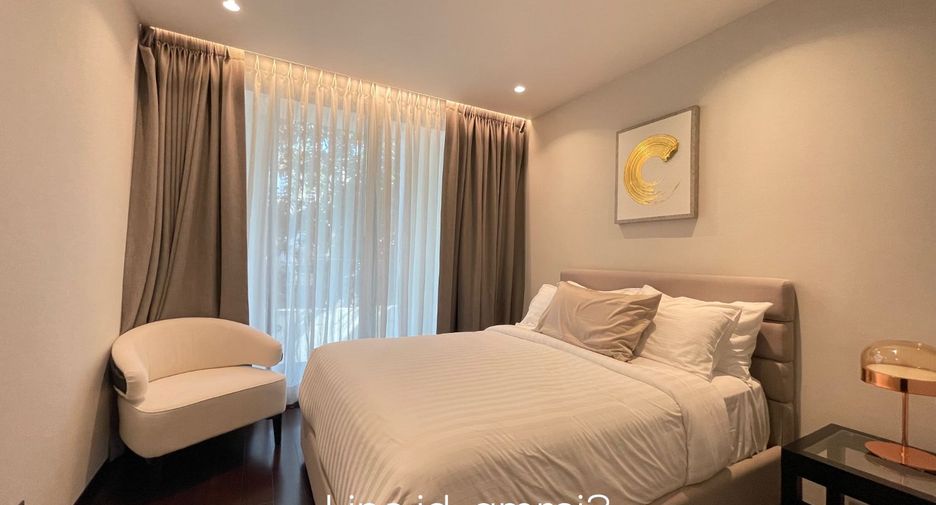 For rent 3 bedrooms condo in Watthana, Bangkok