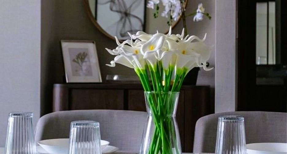 For sale 2 bed condo in Khlong Toei, Bangkok