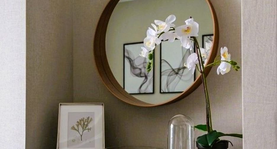 For sale 2 bed condo in Khlong Toei, Bangkok