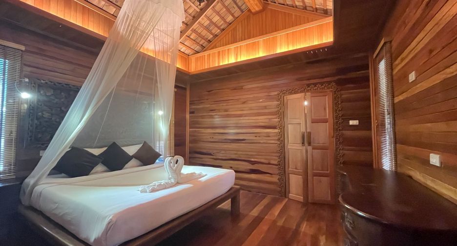 À vendre 15 chambres local commercial à Mueang Krabi, Krabi