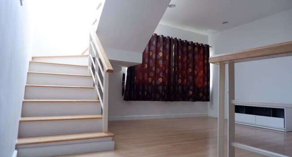 Haus zum Kauf mit 3 Zimmer in Khan Na Yao, Bangkok