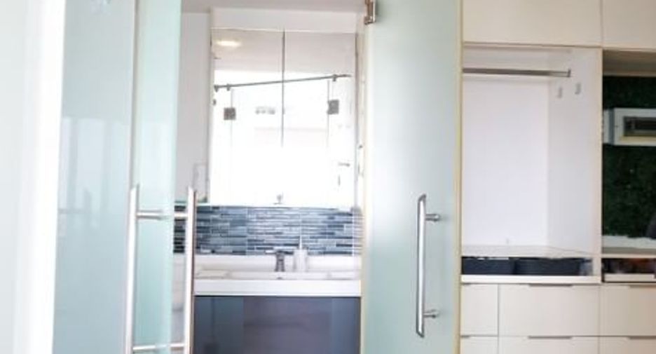 For sale 3 bedrooms condo in Bang Na, Bangkok