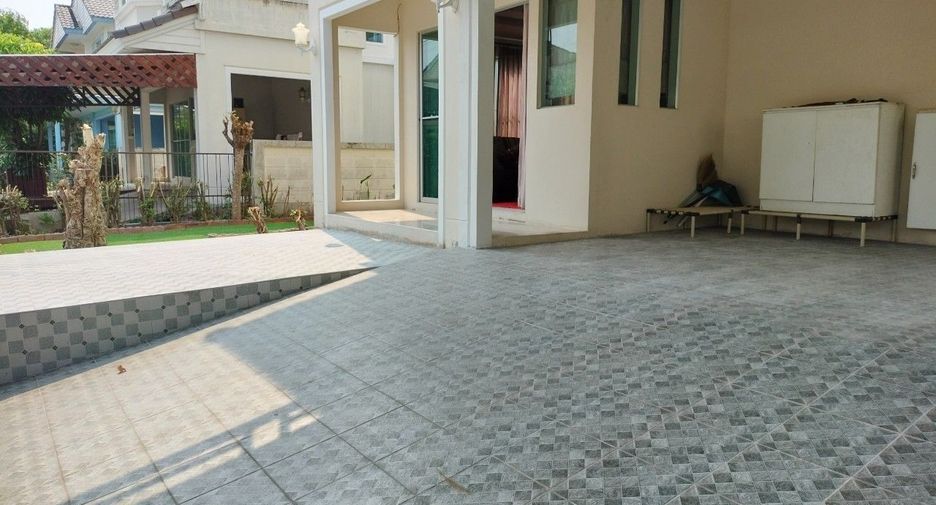 For rent 3 bedrooms house in Bang Bo, Samut Prakan