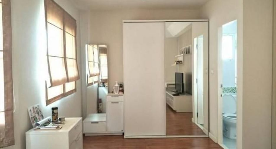 For rent 3 bedrooms house in Bang Bo, Samut Prakan