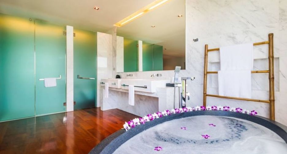 For sale 4 ベッドルーム villa in Mueang Phuket, Phuket