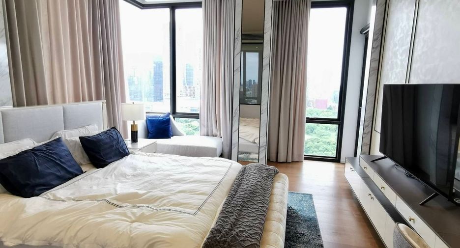 For rent and for sale 3 bedrooms condo in Pathum Wan, Bangkok