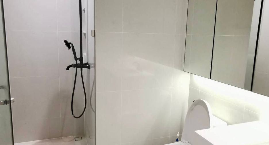 For rent and for sale 3 bedrooms condo in Pathum Wan, Bangkok