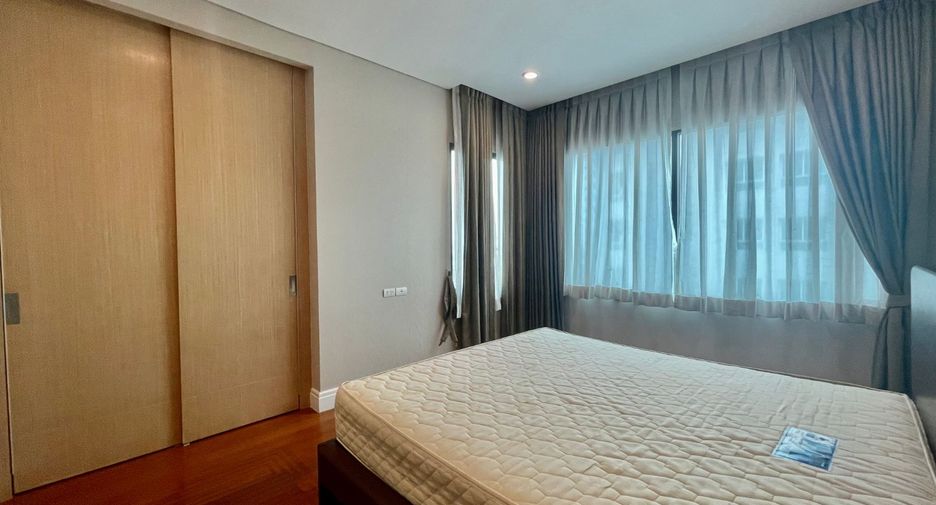 Wohnung zur Miete mit 3 Zimmer in Khlong Toei, Bangkok