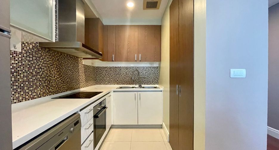 Wohnung zur Miete mit 3 Zimmer in Khlong Toei, Bangkok