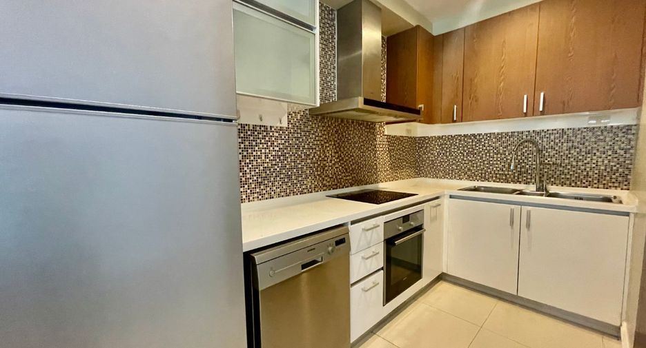 Wohnung zur Miete mit 3 Zimmer in Khlong Toei, Bangkok