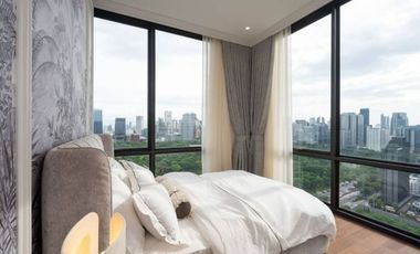 For rent 3 bed condo in Pathum Wan, Bangkok