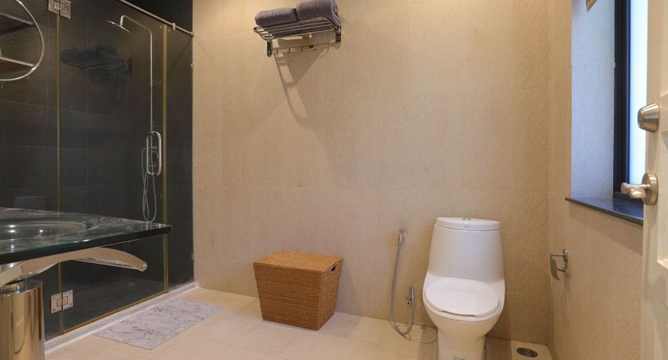 For sale 3 bed house in Bang Lamung, Chonburi