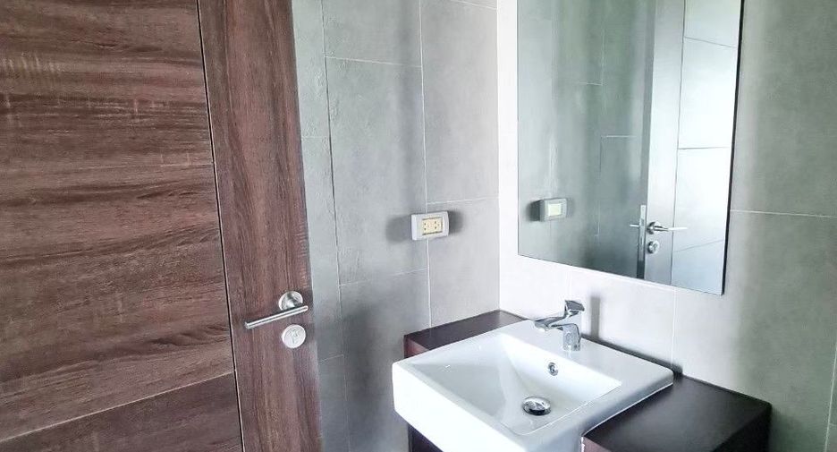 À vendre 1 chambre condo à Watthana, Bangkok