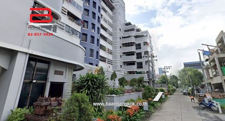 For sale 2 bedrooms condo in Huai Khwang, Bangkok
